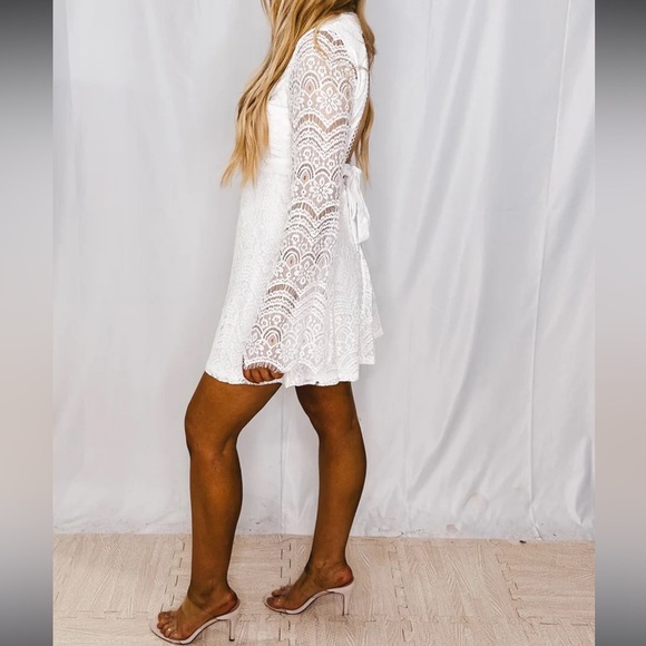 Nwot Fore white Lace Serenity Dress - Picture 3 of 8